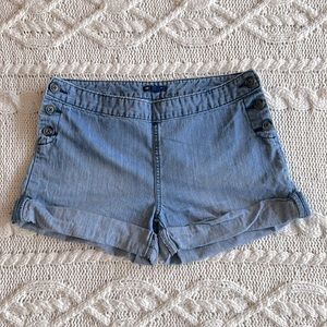 GAP side button jean shorts size 4